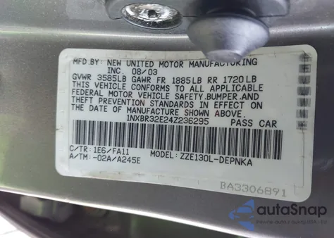 2004 Toyota Corolla Le z USA, uszkodzony, nr VIN 1NXBR32E24Z236295